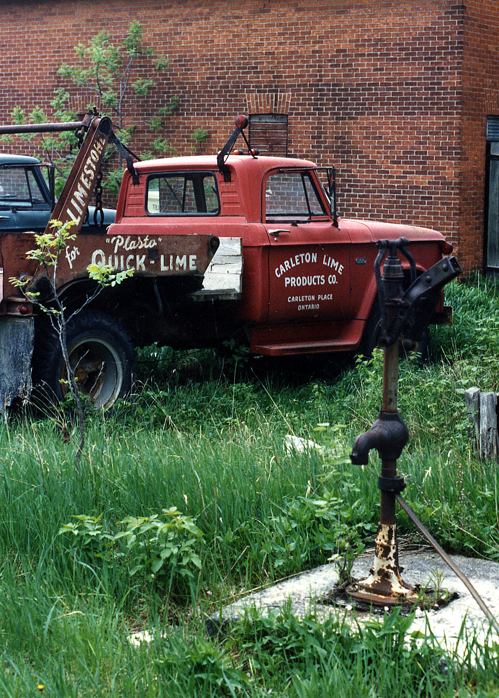 Vintage Carleton Lime Products Truck